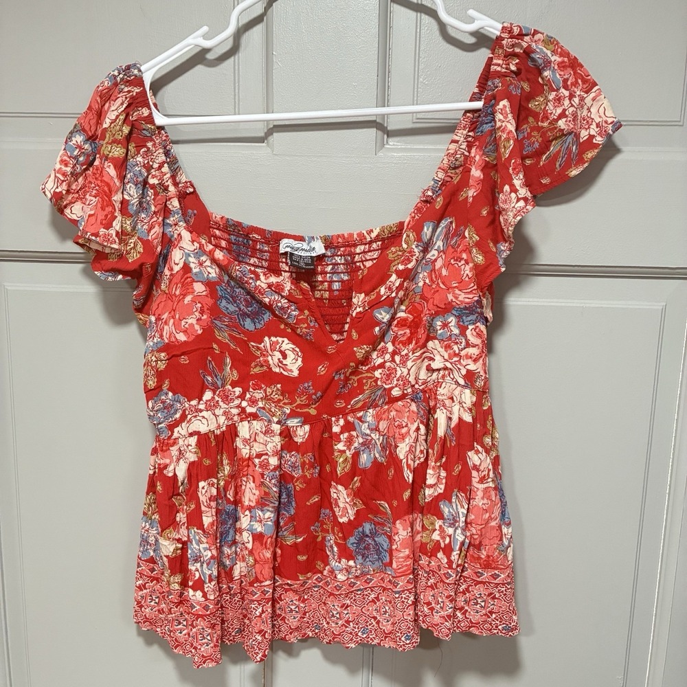 Magnolia Boutique Floral Babydoll Top Womens‎ Medium Red Boho v-neck  Casual - Picture 2 of 12